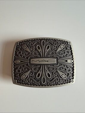 MAC Cosmetics Men's Ornate Metal Belt Buckle in Gunmetal Gray